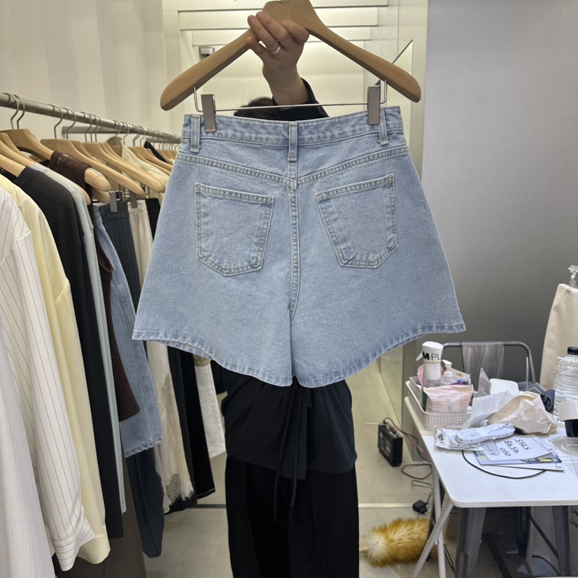 AMON韓國代購女裝新品人氣時尚推薦職業休閑熱賣短褲褶裥AMON短褲