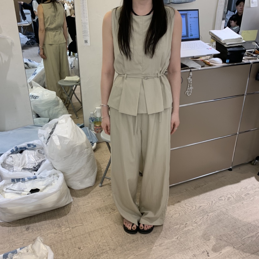 W AND J韓國代購女士新品推薦職業時尚熱賣人氣26春夏套裝W AND J套裝圖色1