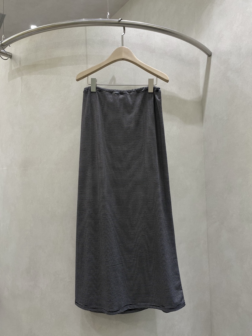 WHO IS SHE韓國東大門代購女裝新品熱賣休閑職業時尚長裙WHO IS SHE長裙