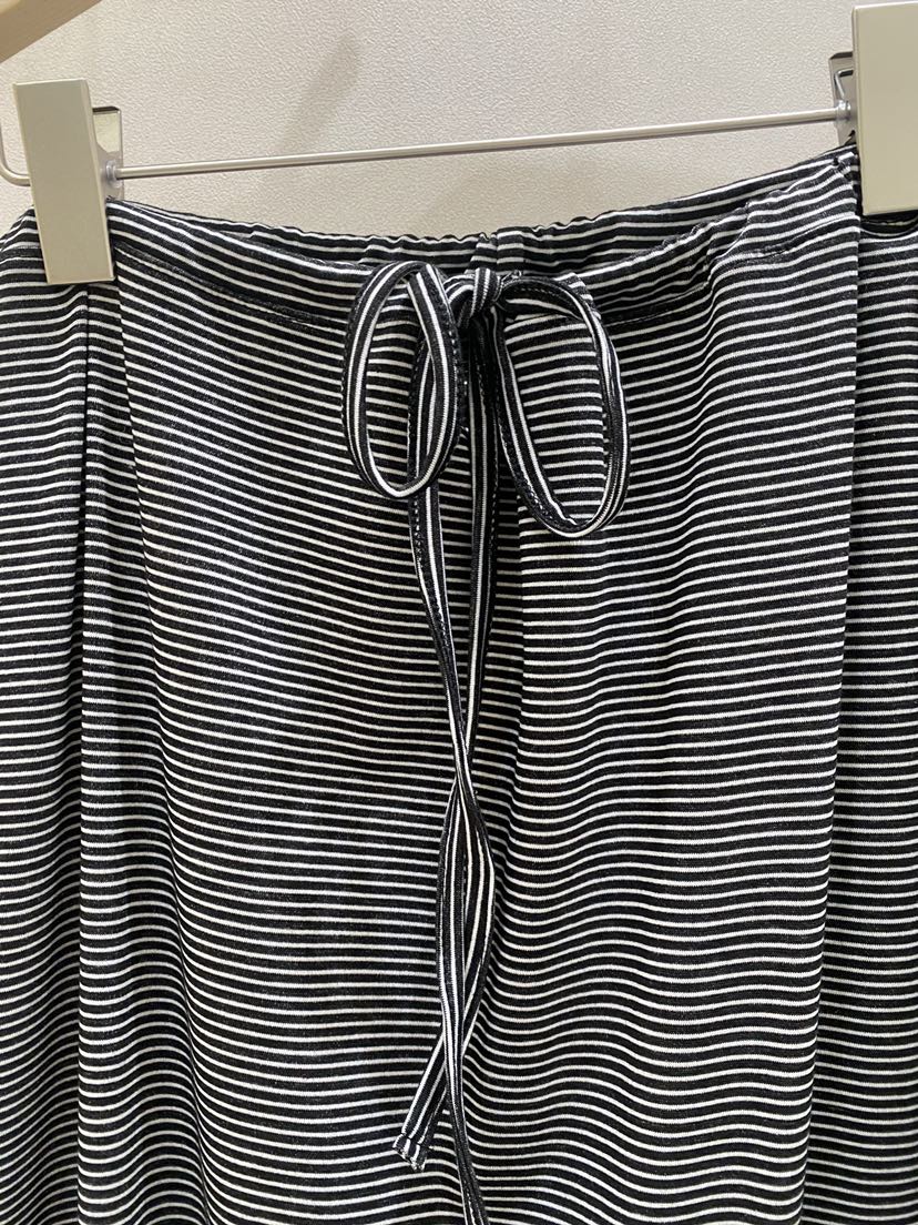 WHO IS SHE韓國東大門代購女裝新品熱賣休閑職業時尚長裙WHO IS SHE長裙