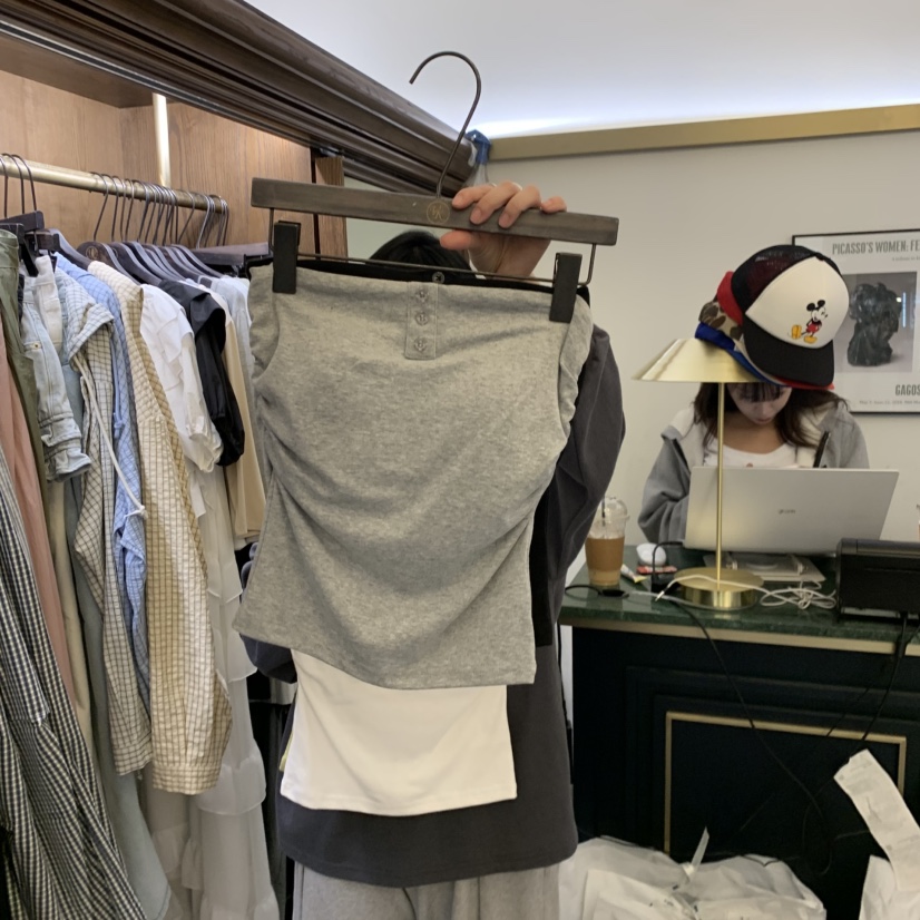 VIRKIN韓國直郵實拍女士新款推薦職業時尚人氣吊帶背心紐扣VIRKIN吊帶/背心圖色1