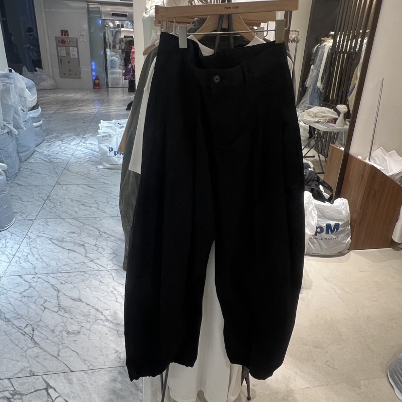 RAWROW韓國代購女裝新款推薦人氣時尚26春夏熱賣休閑褲褶皺RAWROW休閑褲圖色2