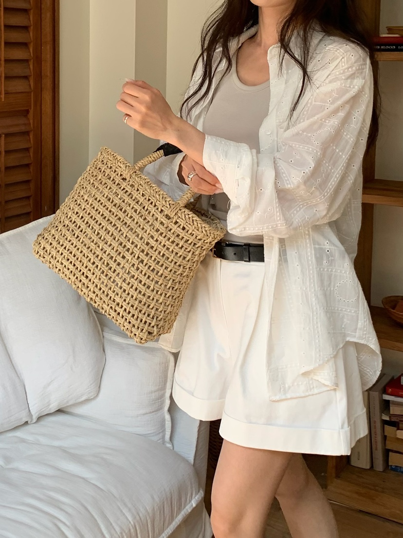 BLEECKER韓國直郵實拍女士新款人氣26春夏襯衫蕾絲衫刺繡BLEECKER襯衫/蕾絲衫