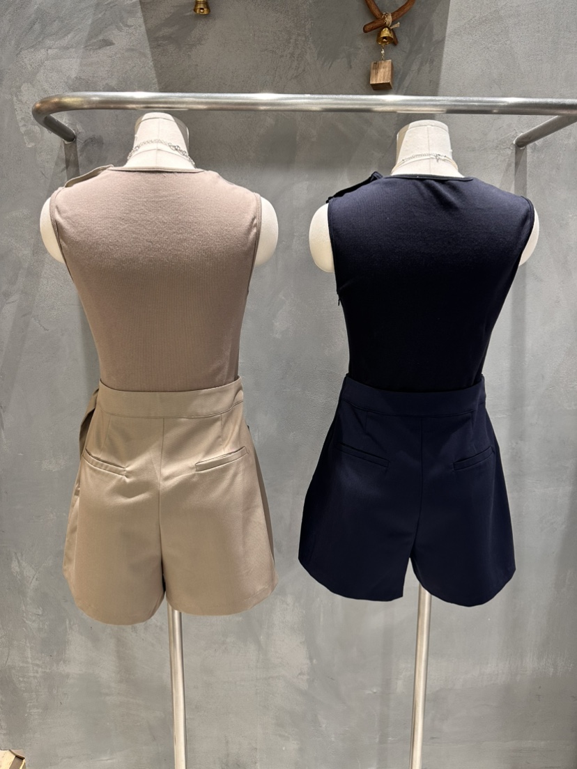 KIFF韓國直郵實拍女裝新品時尚職業推薦熱賣人氣休閑連體褲KIFF連體褲