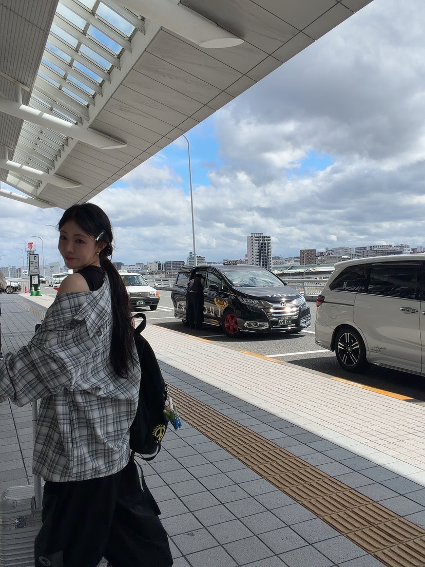 PALETTE-Q韓國東大門直郵女士新品推薦襯衫蕾絲衫格子紐扣PALETTE-Q襯衫/蕾絲衫