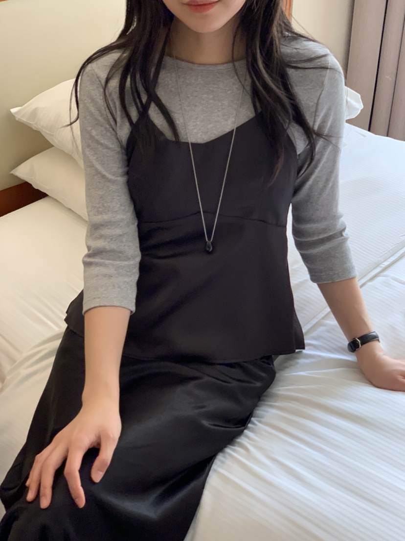 NOUVEAU韓國東大門直郵女裝新款推薦時尚職業熱賣吊帶背心NOUVEAU吊帶/背心