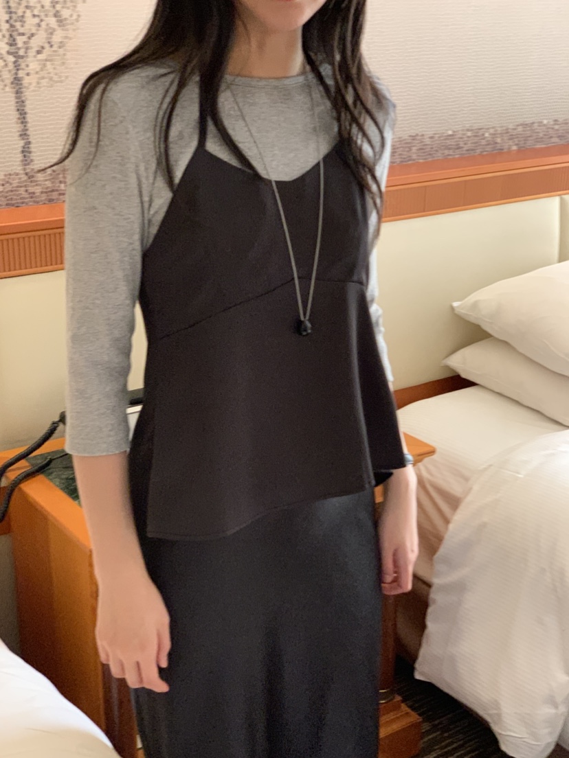 NOUVEAU韓國東大門直郵女裝新款推薦時尚職業熱賣吊帶背心NOUVEAU吊帶/背心