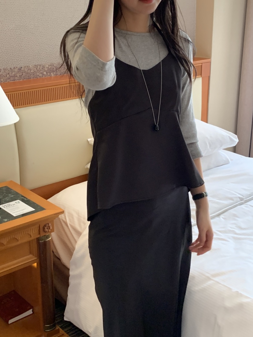 NOUVEAU韓國東大門直郵女裝新款推薦時尚職業熱賣吊帶背心NOUVEAU吊帶/背心