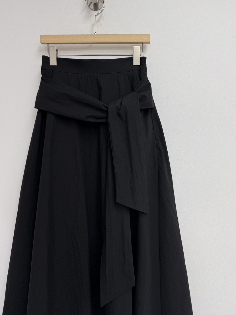 YIKHO STYLE韓國直郵女士新款休閑時尚職業推薦熱賣長裙YIKHO STYLE長裙