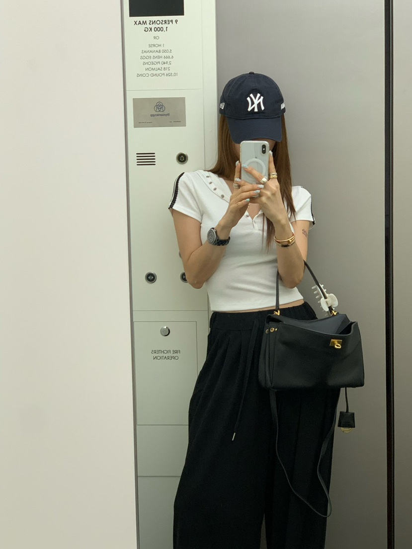 REVE CITE-L韓國東大門直郵女士新品熱賣休閑T恤連帽衫REVE CITE-LT恤