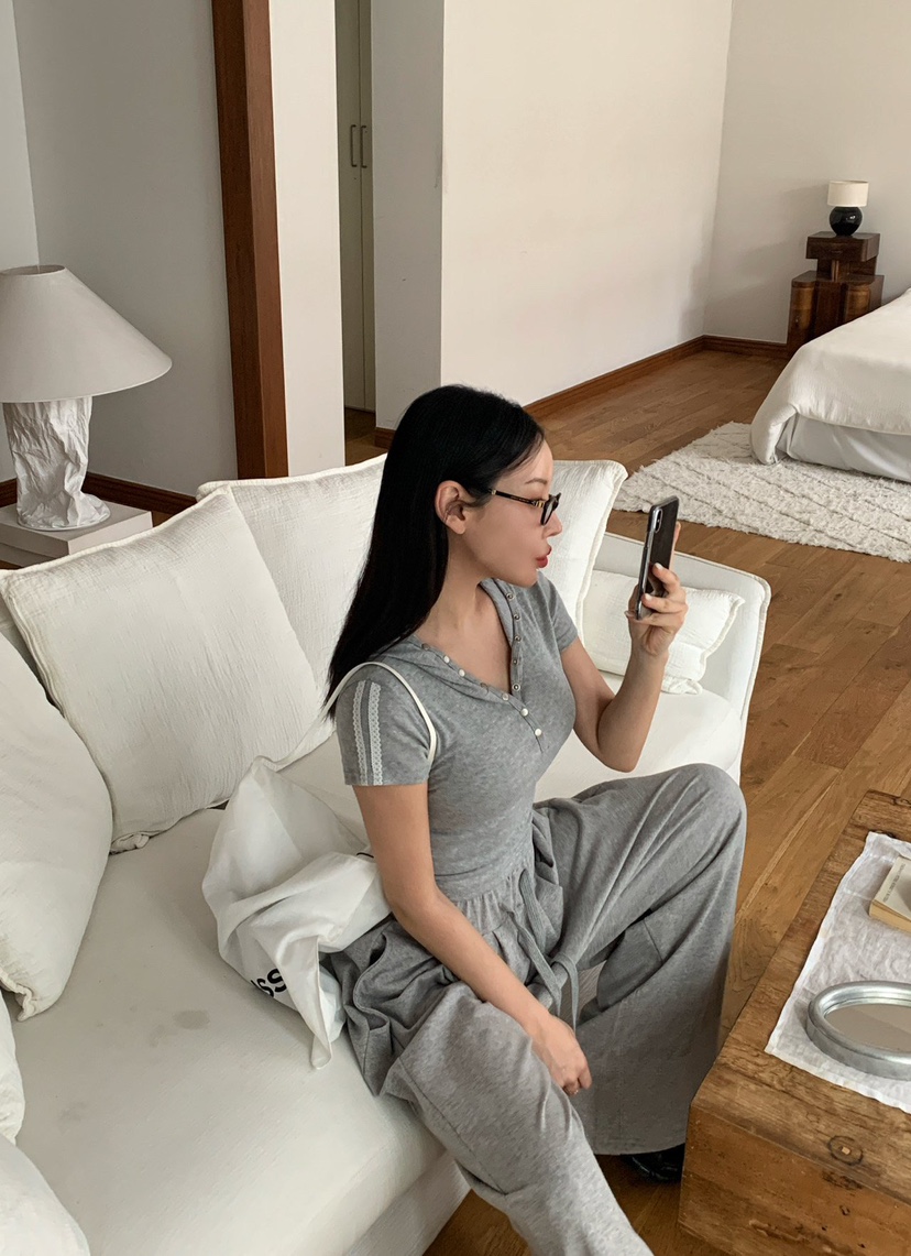 REVE CITE-L韓國東大門直郵女士新品熱賣休閑T恤連帽衫REVE CITE-LT恤