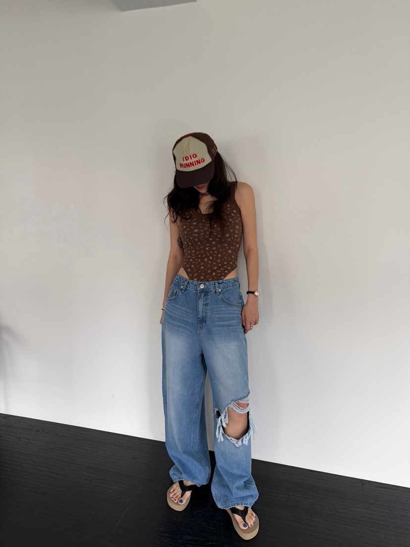 SOLAR韓國東大門代購女士新款推薦人氣熱賣職業牛仔褲破洞SOLAR牛仔褲