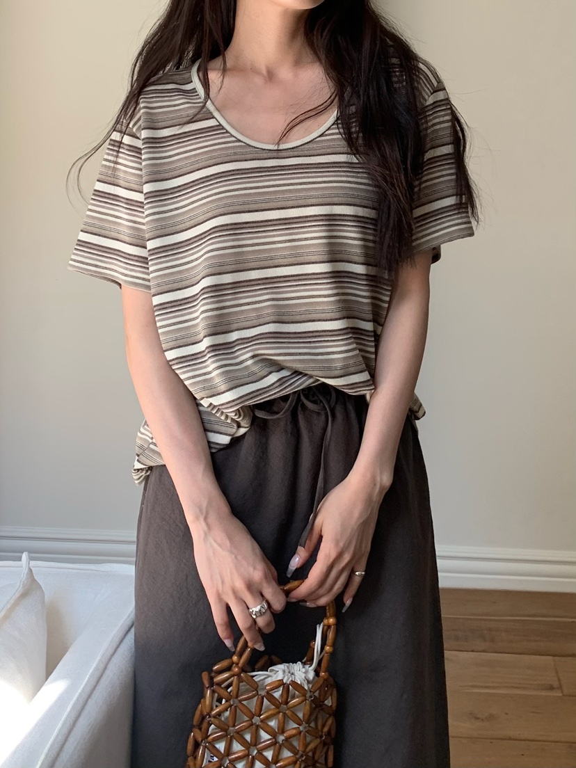 BLEECKER韓國直郵實拍女士新品時尚職業推薦熱賣26春夏T恤BLEECKERT恤