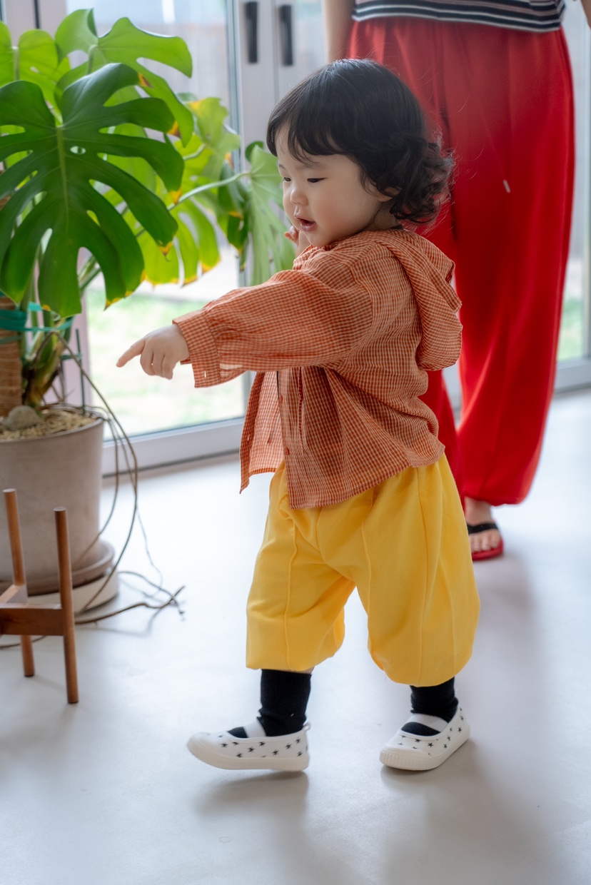 THE LINE-Q韓國直郵女裝新品熱賣襯衫蕾絲衫連帽衫格子童裝THE LINE-Q襯衫/蕾絲衫