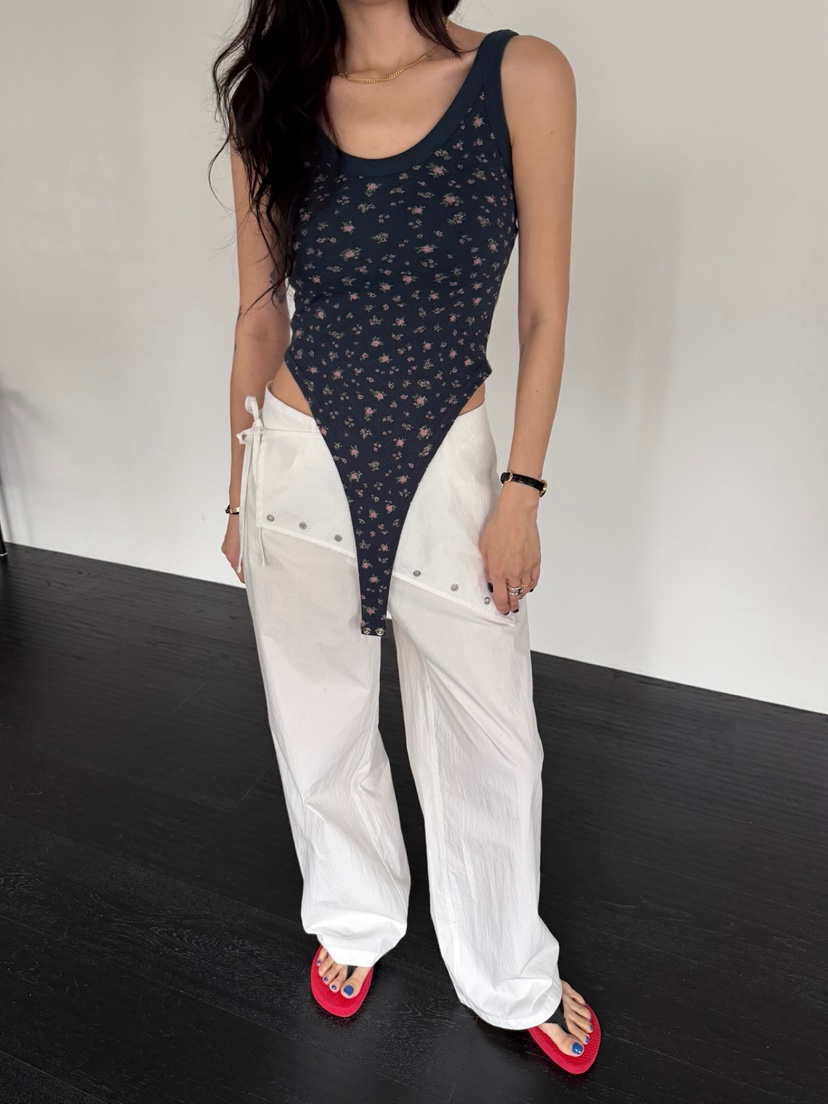 SOLAR韓國直郵女士新款人氣推薦26春夏熱賣時尚職業吊帶背心SOLAR吊帶/背心