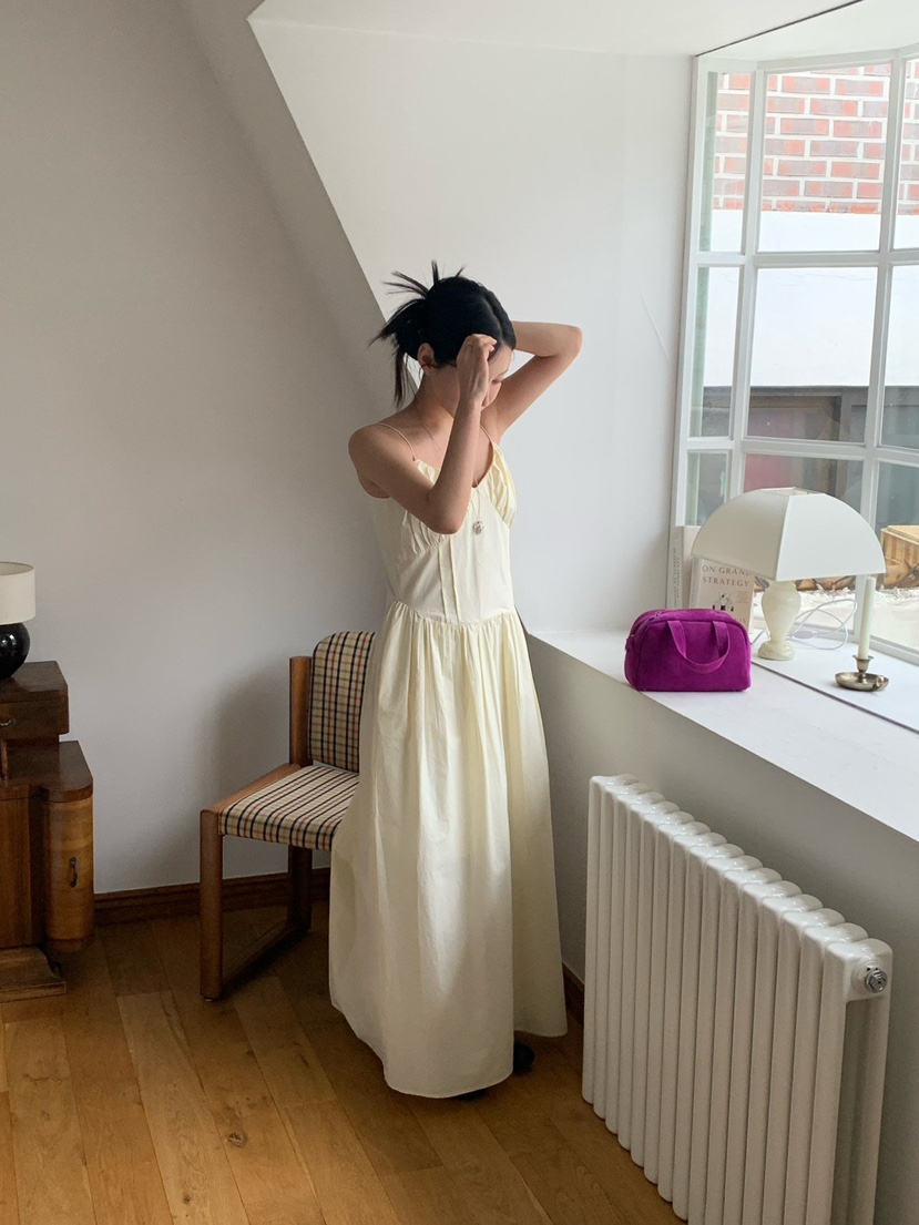 REVE CITE-L韓國代購女裝新款時尚人氣職業連衣裙V領褶皺REVE CITE-L連衣裙