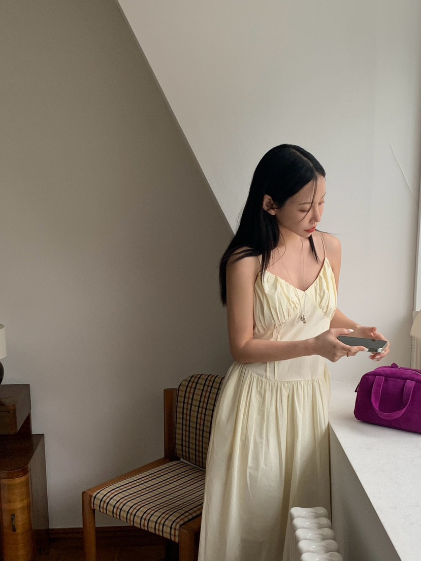 REVE CITE-L韓國代購女裝新款時尚人氣職業連衣裙V領褶皺REVE CITE-L連衣裙