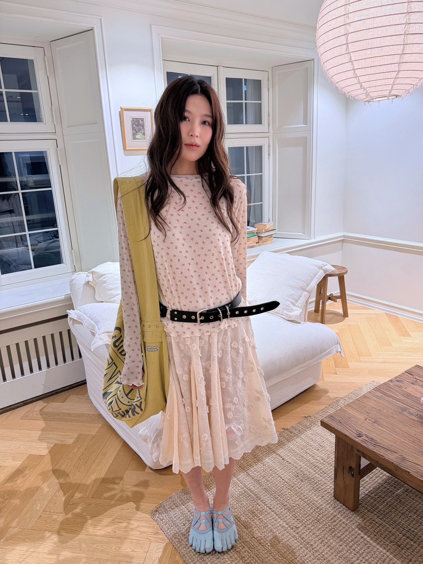 BOUTIQUE-L韓國東大門直郵女裝新款26春夏長袖T恤不含腰帶BOUTIQUE-L長袖T恤