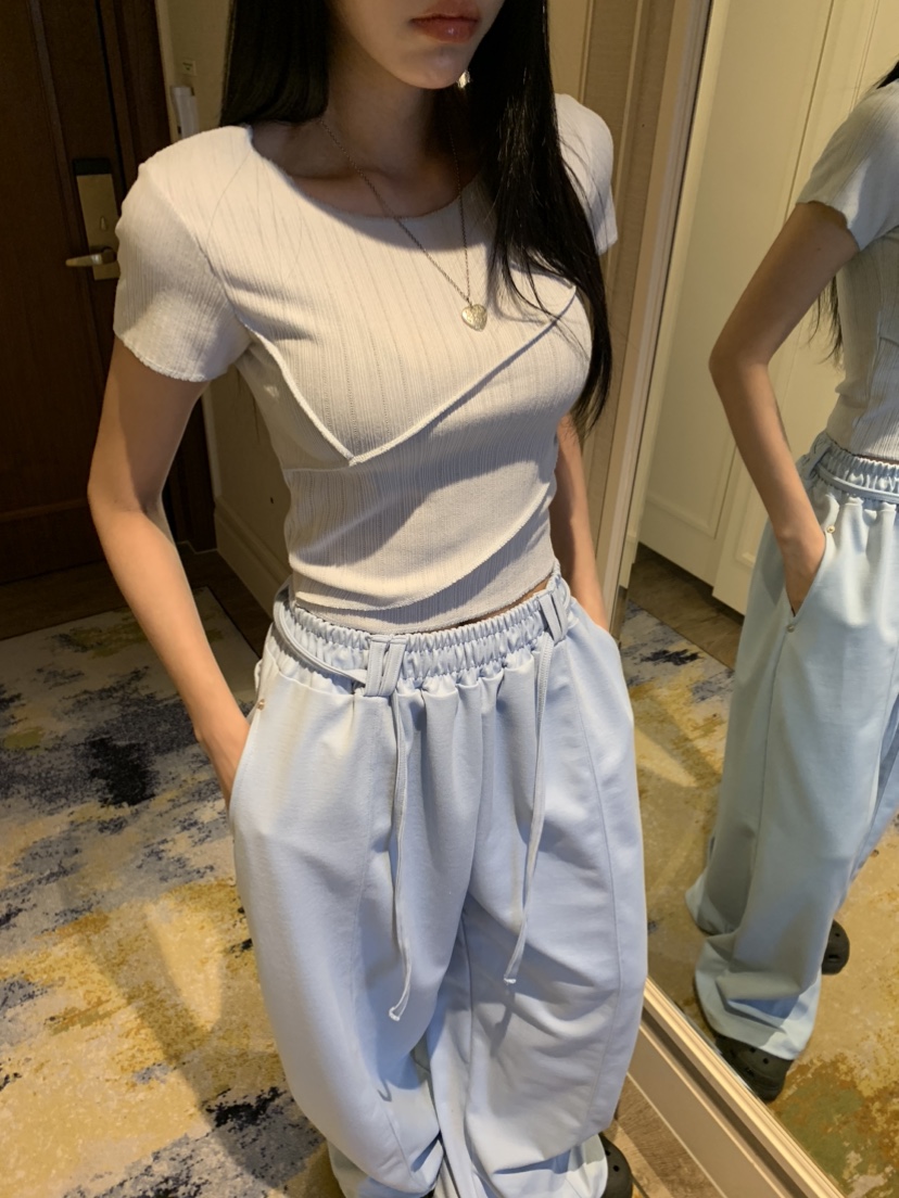 BADCALM韓國直郵女士新品推薦時尚休閑熱賣26春夏T恤鏤空BADCALMT恤