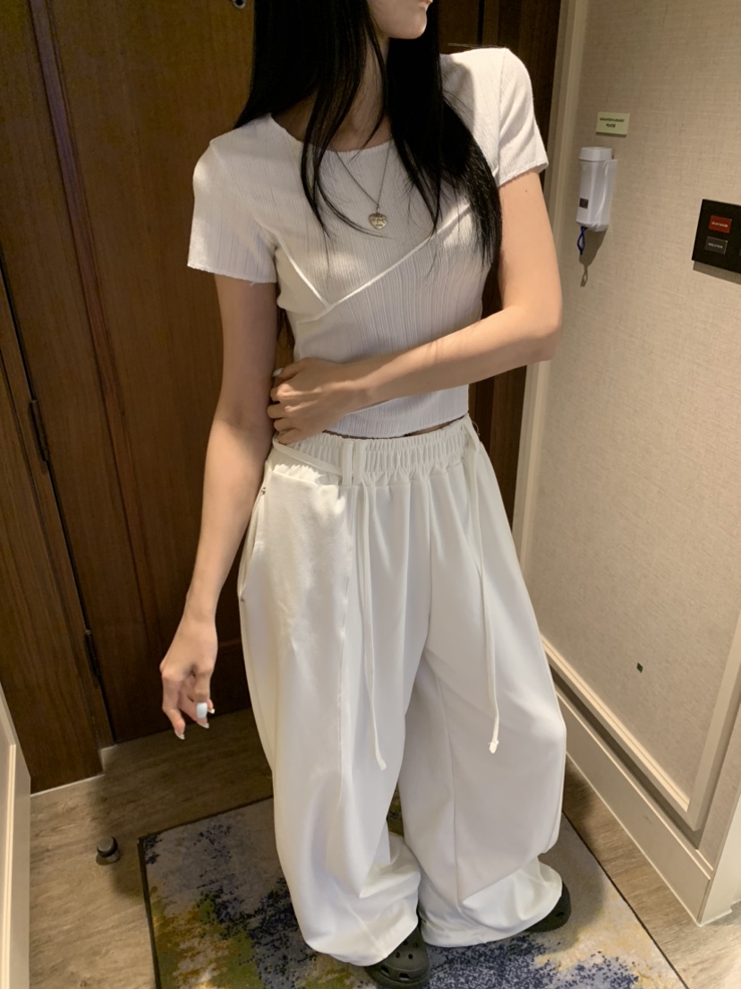 BADCALM韓國直郵女士新品推薦時尚休閑熱賣26春夏T恤鏤空BADCALMT恤