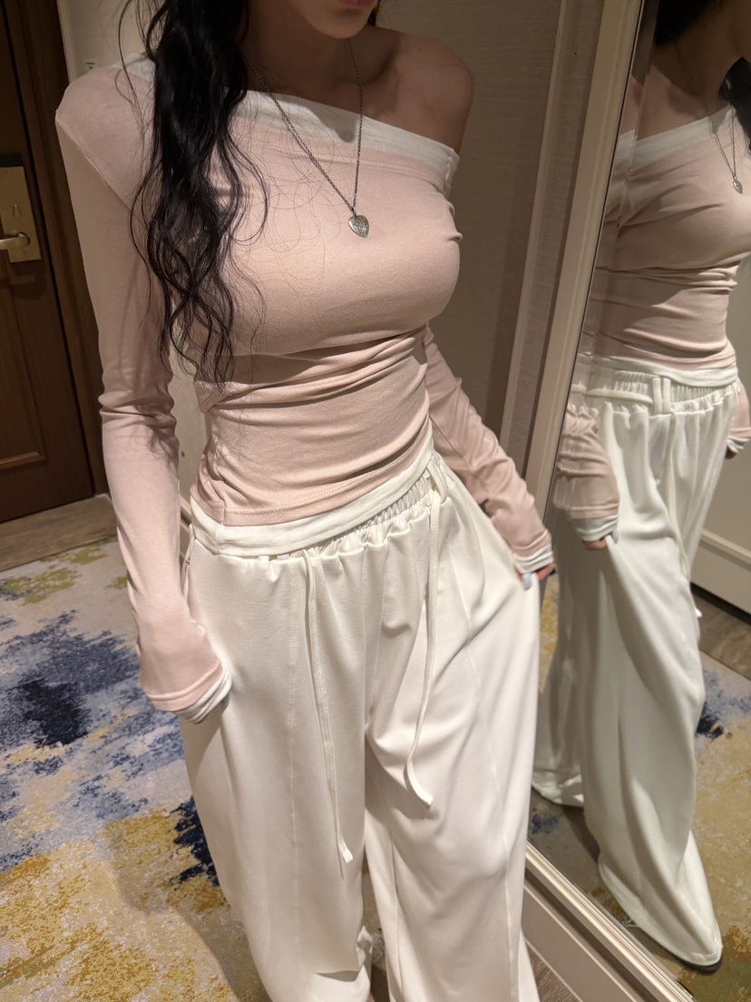 BADCALM韓國東大門直郵女裝新品時尚職業人氣長袖T恤折扣BADCALM長袖T恤