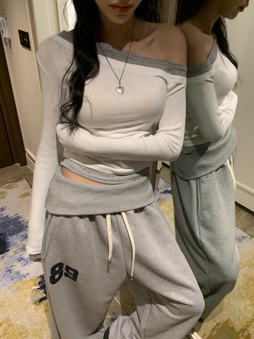 BADCALM韓國東大門直郵女裝新品時尚職業人氣長袖T恤折扣BADCALM長袖T恤