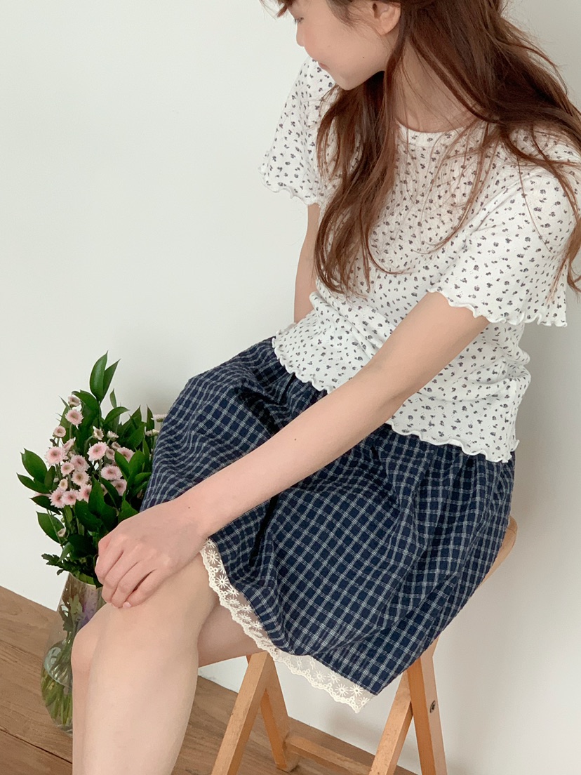 BEFORE SUNRISE韓國東大門代購女裝新品熱賣推薦T恤小花BEFORE SUNRISET恤