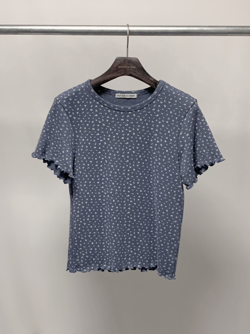 BEFORE SUNRISE韓國東大門代購女裝新品熱賣推薦T恤小花BEFORE SUNRISET恤圖色1