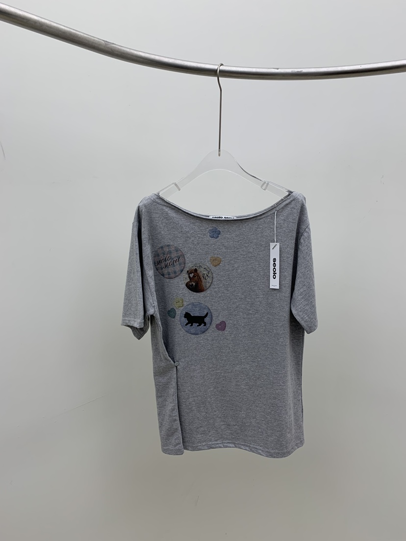 SEOLO韓國代購女士新品熱賣推薦時尚26春夏休閑職業T恤紐扣Seolo seoulT恤圖色1