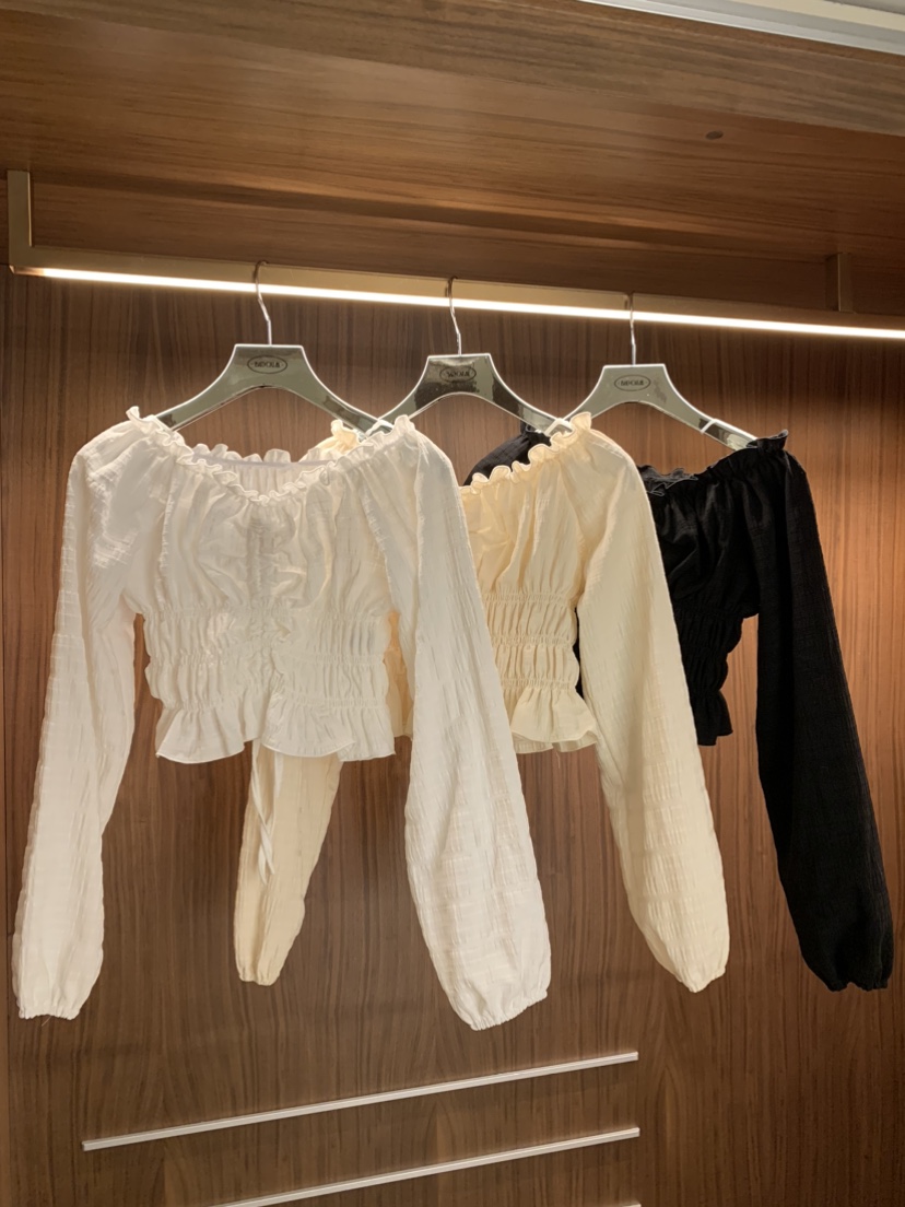 BADCALM韓國直郵實拍女裝新品時尚推薦人氣熱賣襯衫蕾絲衫BADCALM襯衫/蕾絲衫