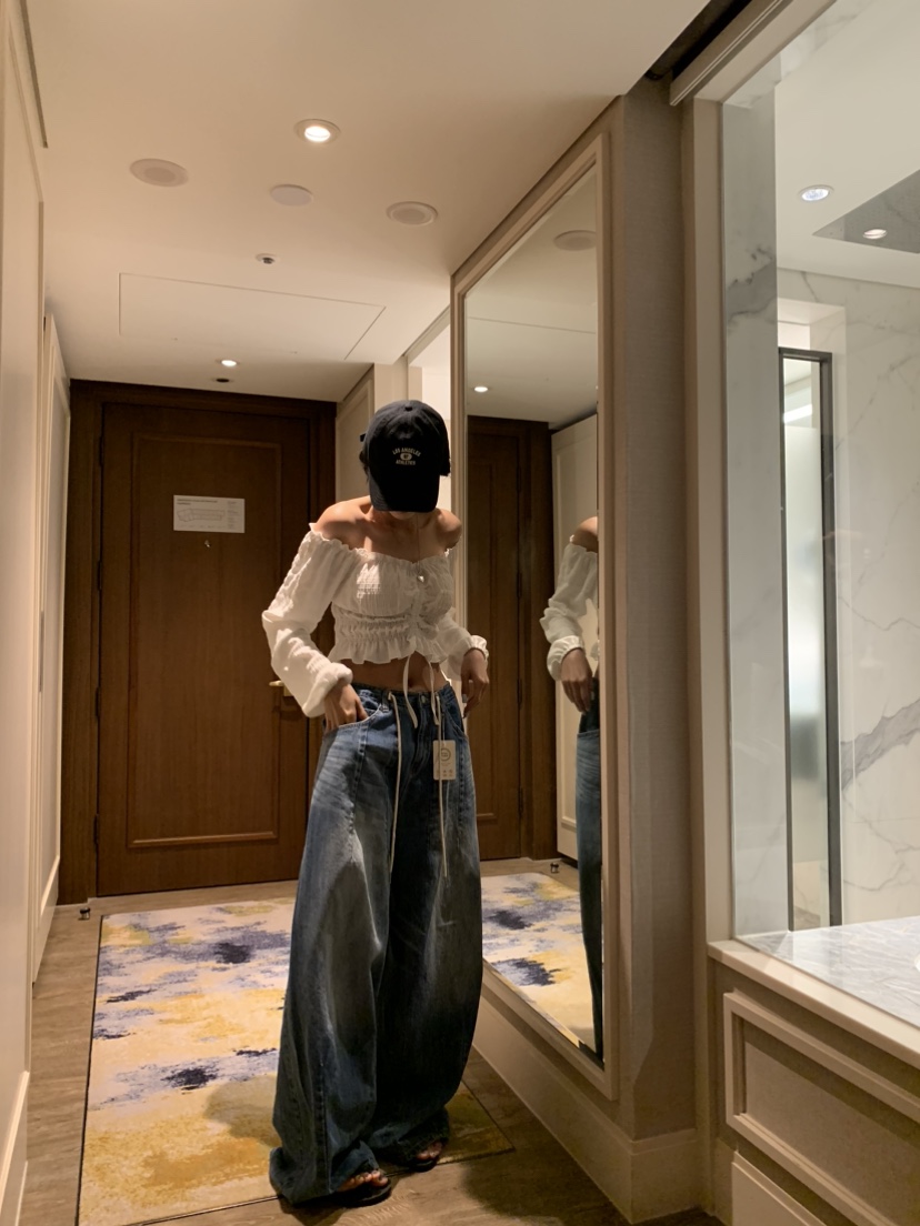 BADCALM韓國直郵實拍女裝新品時尚推薦人氣熱賣襯衫蕾絲衫BADCALM襯衫/蕾絲衫