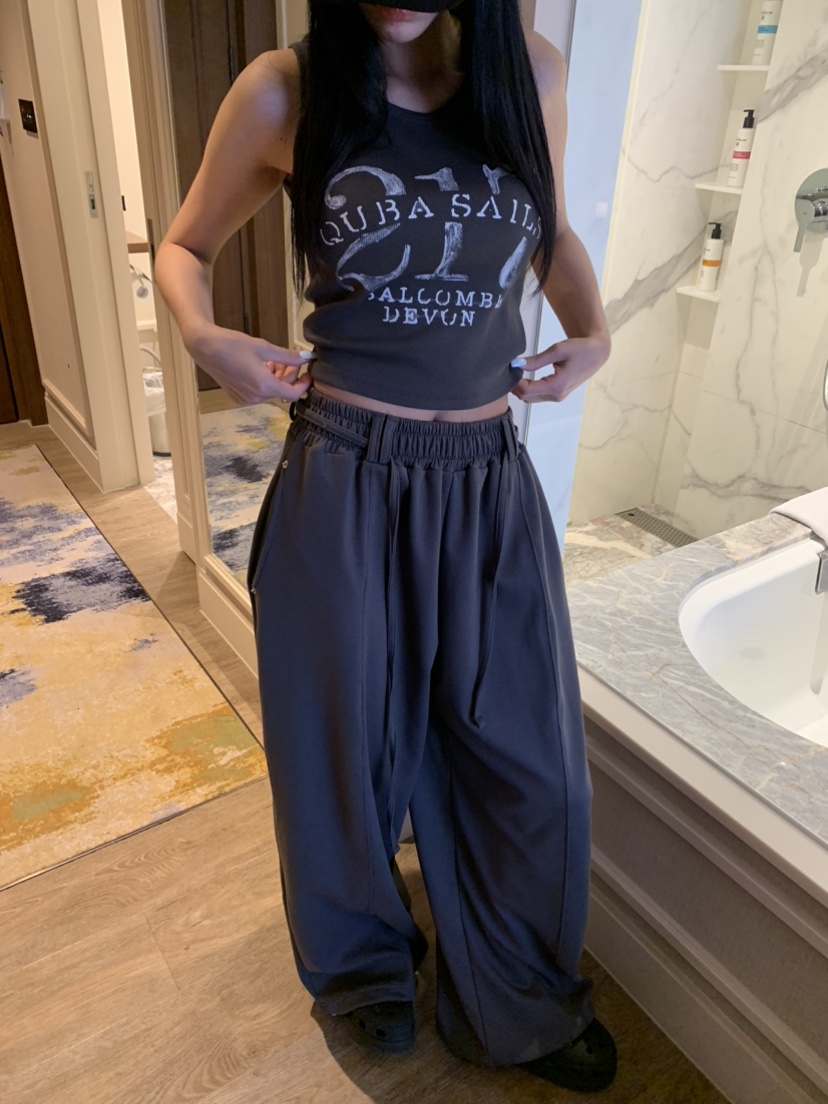 BADCALM韓國東大門代購女裝新款時尚推薦26春夏熱賣吊帶背心BADCALM吊帶/背心