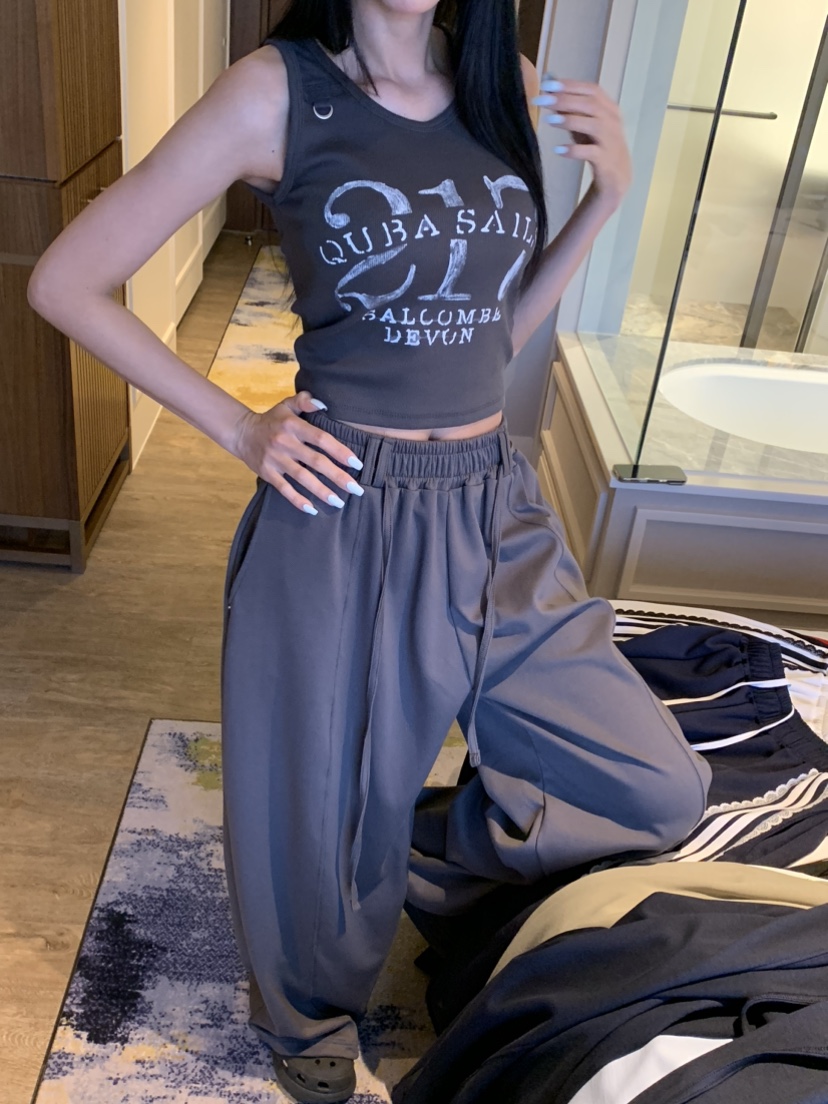 BADCALM韓國東大門代購女裝新款時尚推薦26春夏熱賣吊帶背心BADCALM吊帶/背心