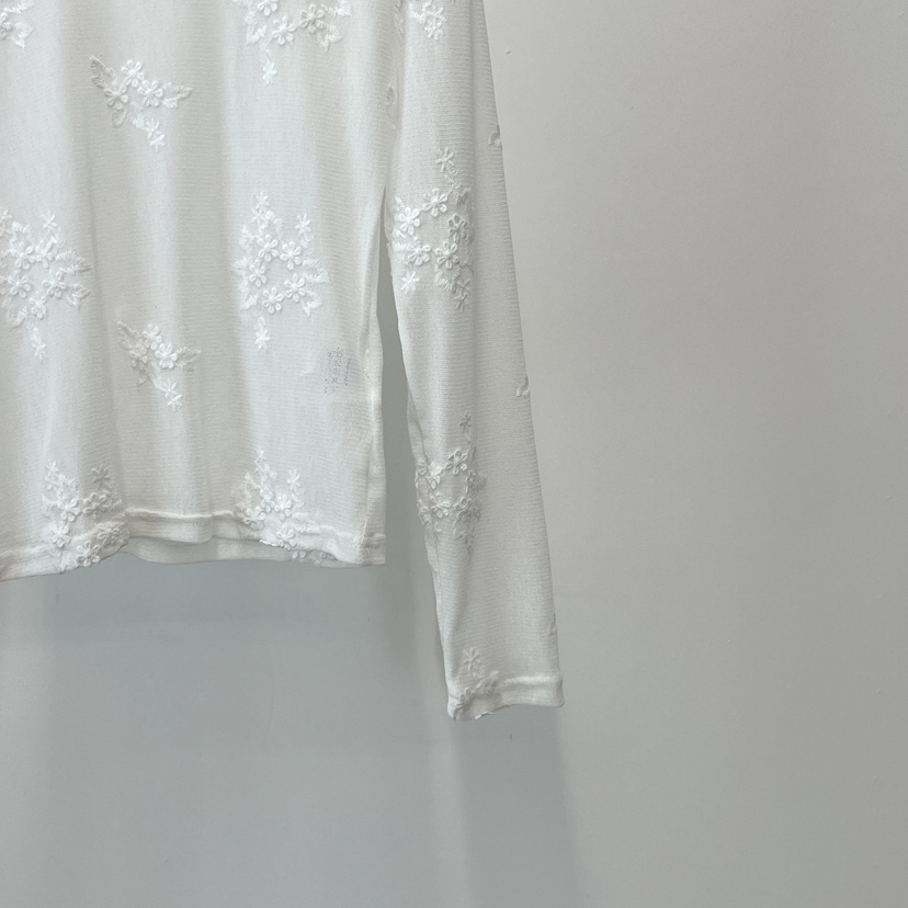 ANOTHER AVENUE韓國代購女裝新品時尚人氣熱賣長袖T恤提花ANOTHER AVENUE長袖T恤