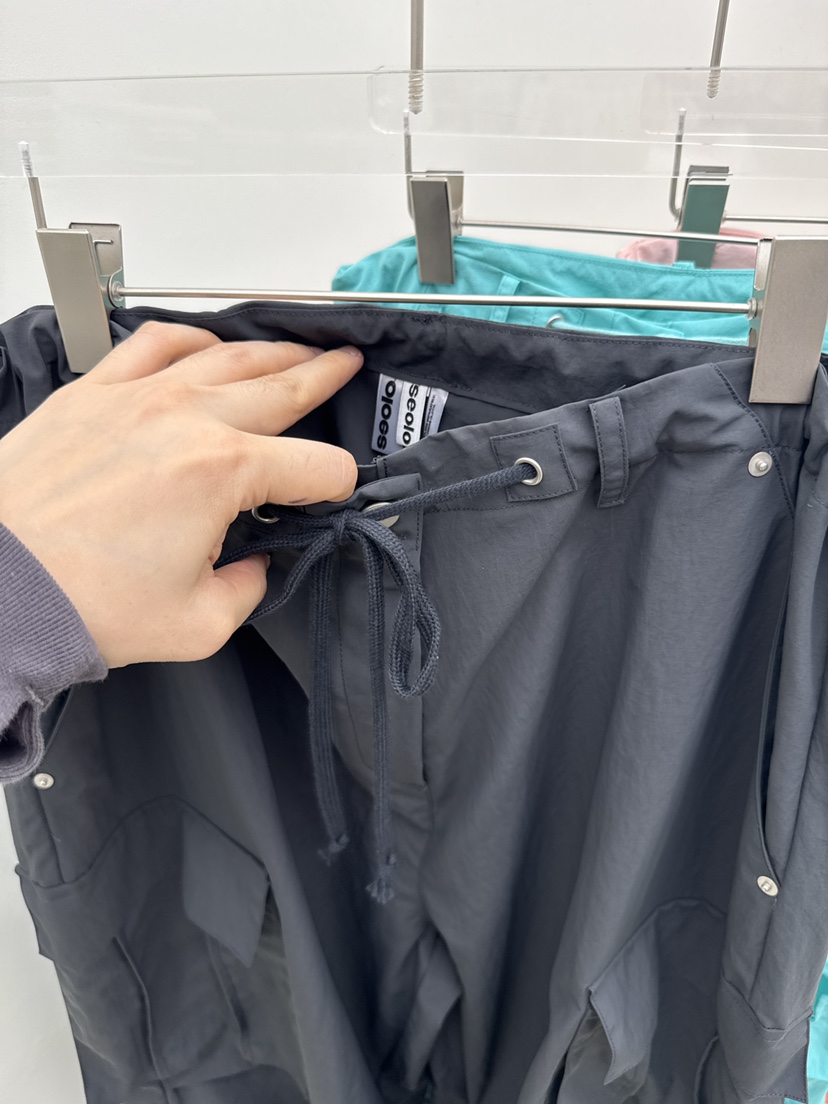 SEOLO韓國代購女士新品26春夏時尚人氣推薦休閑褲口袋花朵Seolo seoul休閑褲