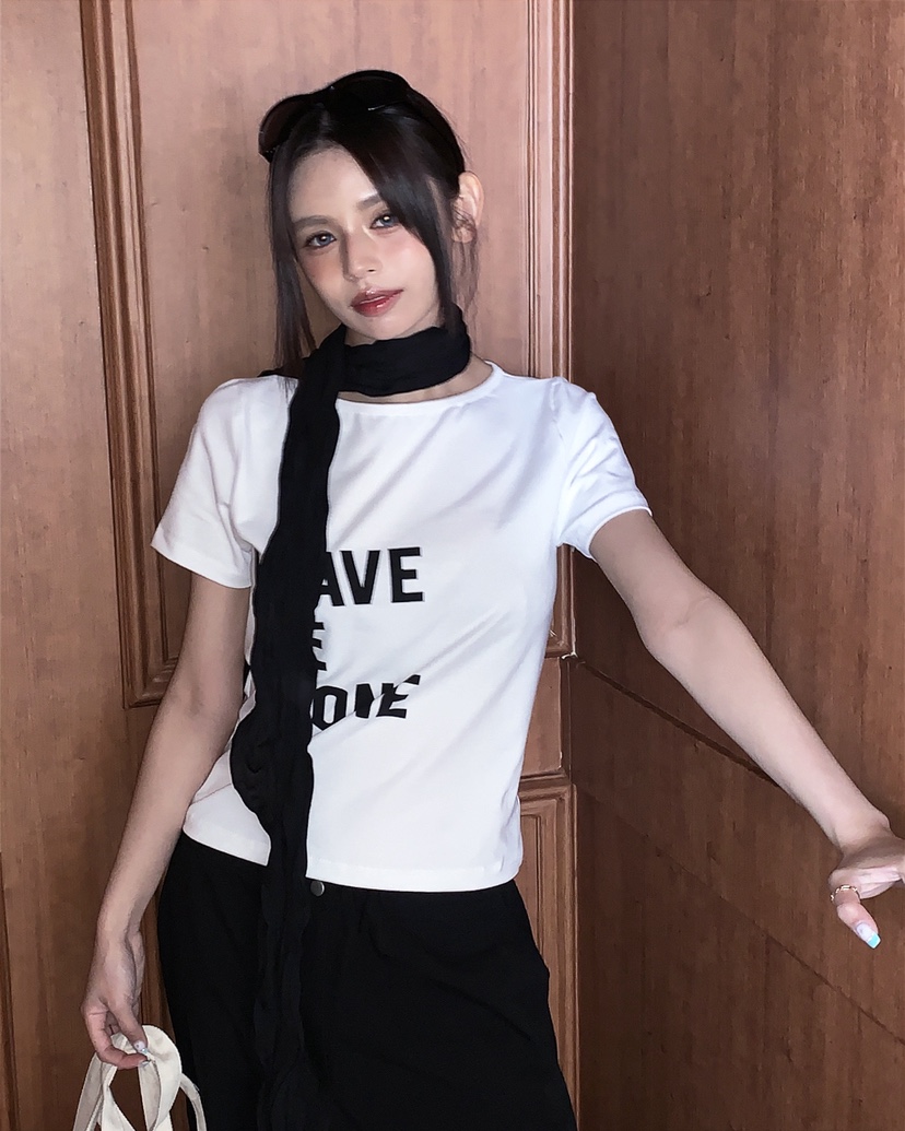 LIVE AID-P韓國代購女士新款人氣推薦26春夏職業時尚T恤LIVE AID-PT恤