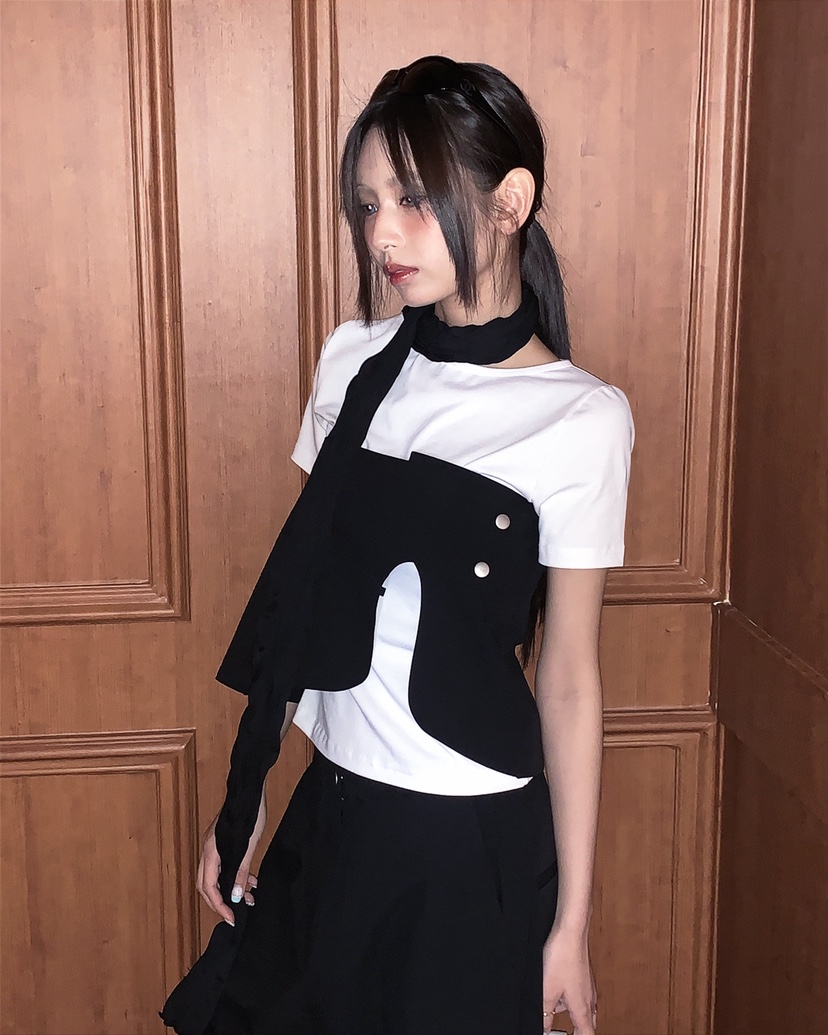 LIVE AID-P韓國代購女士新款人氣推薦26春夏職業時尚T恤LIVE AID-PT恤