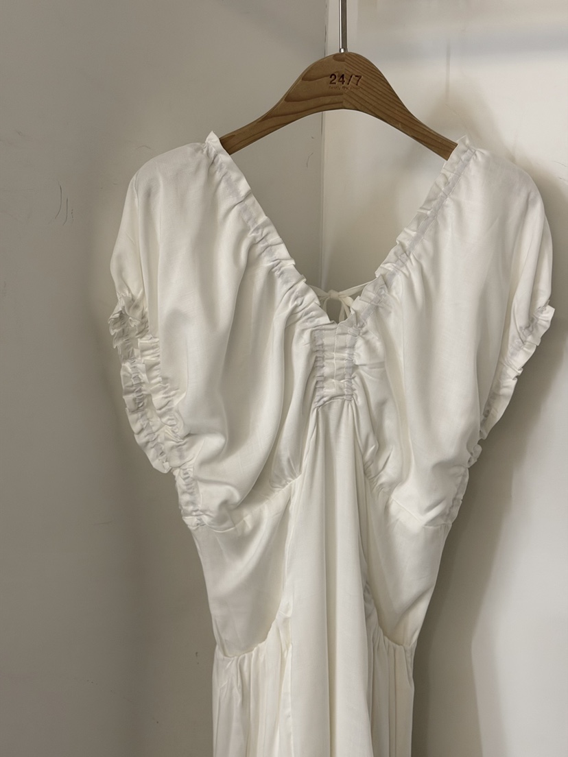 TWENTY FOUR SEVEN24-7韓國東大門代購女士新品推薦連衣裙TEWNTY FOUR SEVEN24-7連衣裙