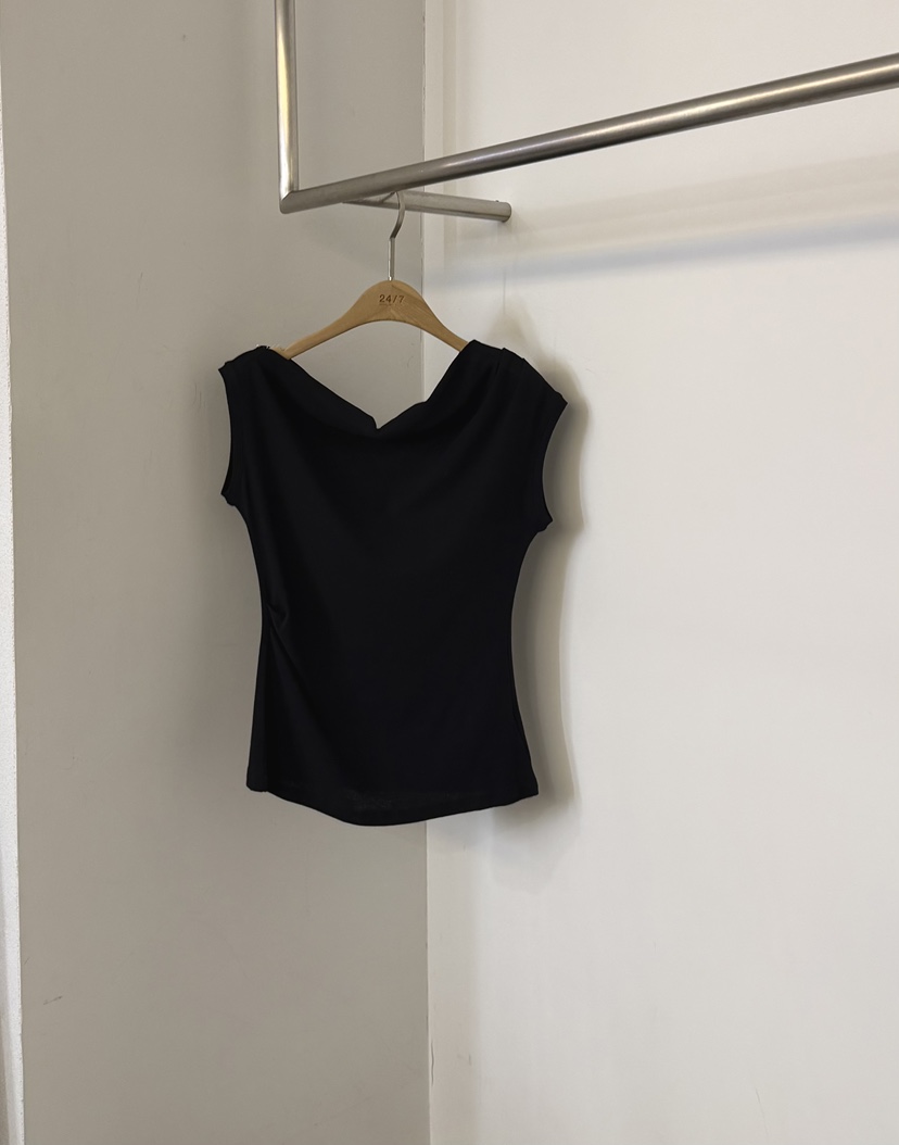 TWENTY FOUR SEVEN24-7韓國東大門代購女裝新品時尚T恤TEWNTY FOUR SEVEN24-7T恤圖色4黑色