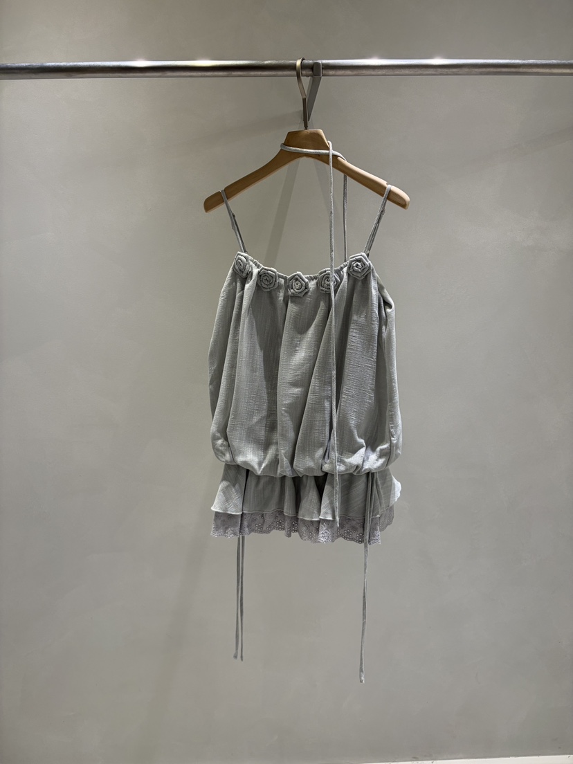 TOO HOT韓國直郵實拍女士新品推薦職業吊帶背心含脖帶花朵TOO HOT吊帶/背心圖色3