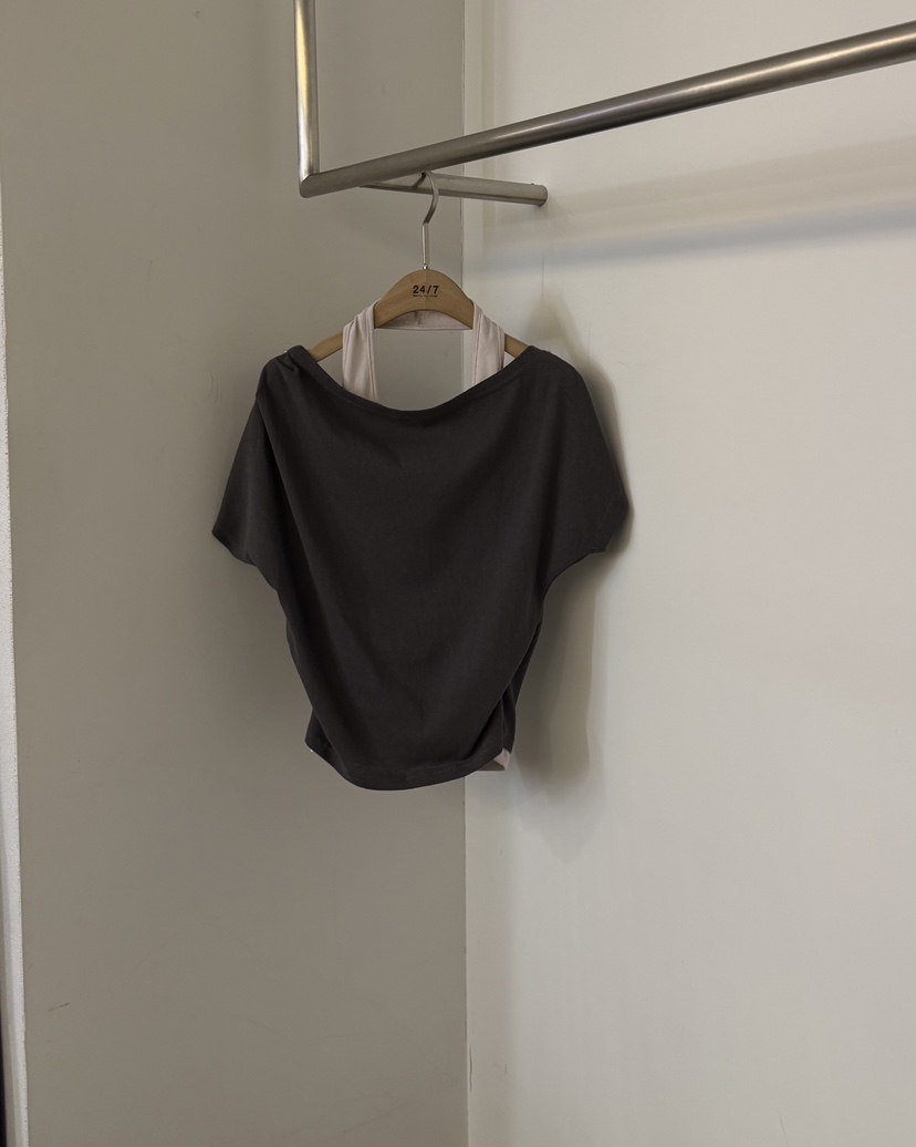 TWENTY FOUR SEVEN24-7韓國代購女裝新款推薦職業熱賣T恤TEWNTY FOUR SEVEN24-7T恤圖色2墨色