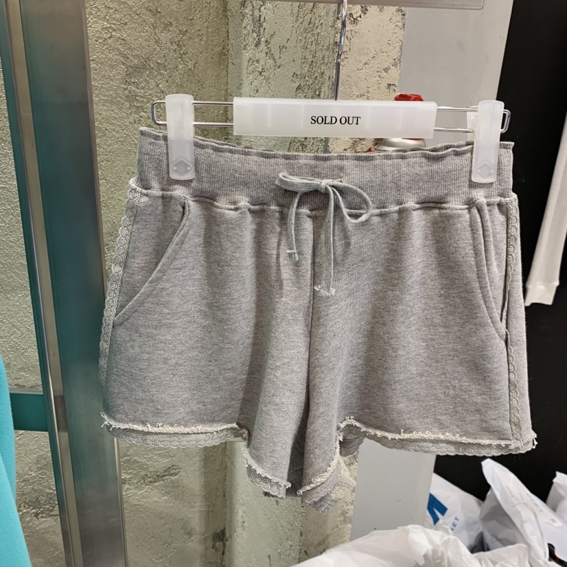 SOLD OUT韓國直郵女士新款26春夏推薦休閑熱賣時尚人氣短褲SOLD OUT短褲圖色1