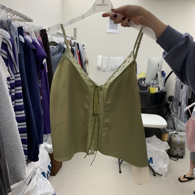 SOLD OUT韓國東大門代購女裝新品職業人氣時尚26春夏吊帶背心SOLD OUT吊帶/背心圖色2