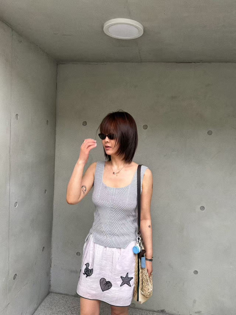 OLI SEOUL韓國直郵實拍女裝新品休閑職業推薦時尚26春夏短裙OLI SEOUL短裙