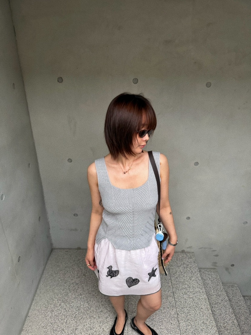 OLI SEOUL韓國東大門代購女裝新款26春夏時尚熱賣吊帶背心OLI SEOUL吊帶/背心