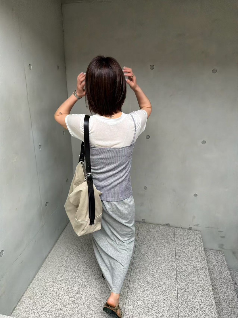 OLI SEOUL韓國代購女士新款時尚休閑職業人氣熱賣吊帶背心OLI SEOUL吊帶/背心