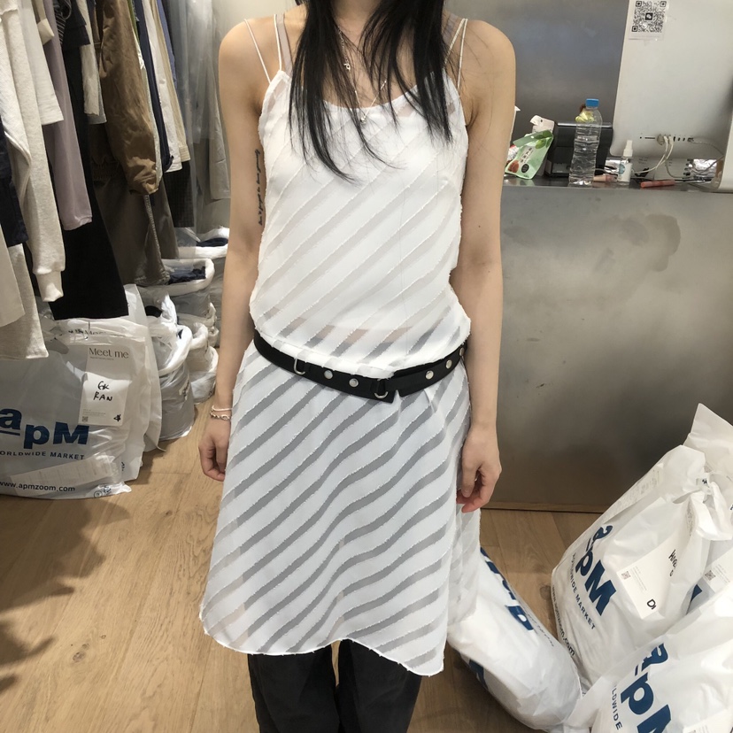 MEET ME韓國直郵女士新款26春夏時尚連衣裙不含腰帶條紋MEET ME連衣裙圖色2