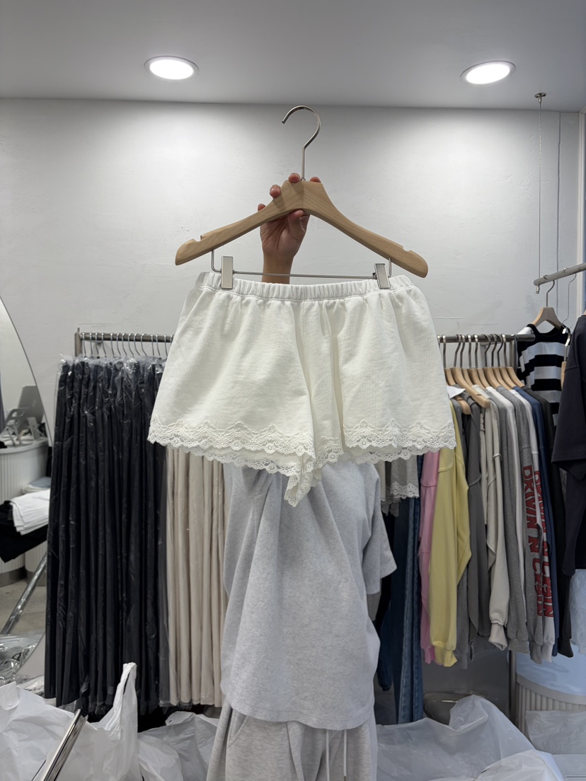 DELICATE韓國東大門直郵女士新款人氣時尚推薦職業休閑短褲DELICATE短褲圖色1