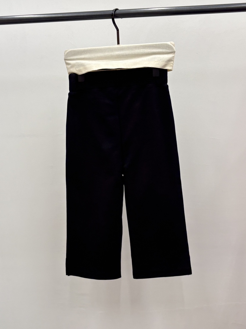 UNANSWERED-MYSTERY/FIFO韓國代購女裝新品推薦打底褲鯊魚褲緊身褲UNANSWERED-MYSTERY/FIFO打底褲/鯊魚褲