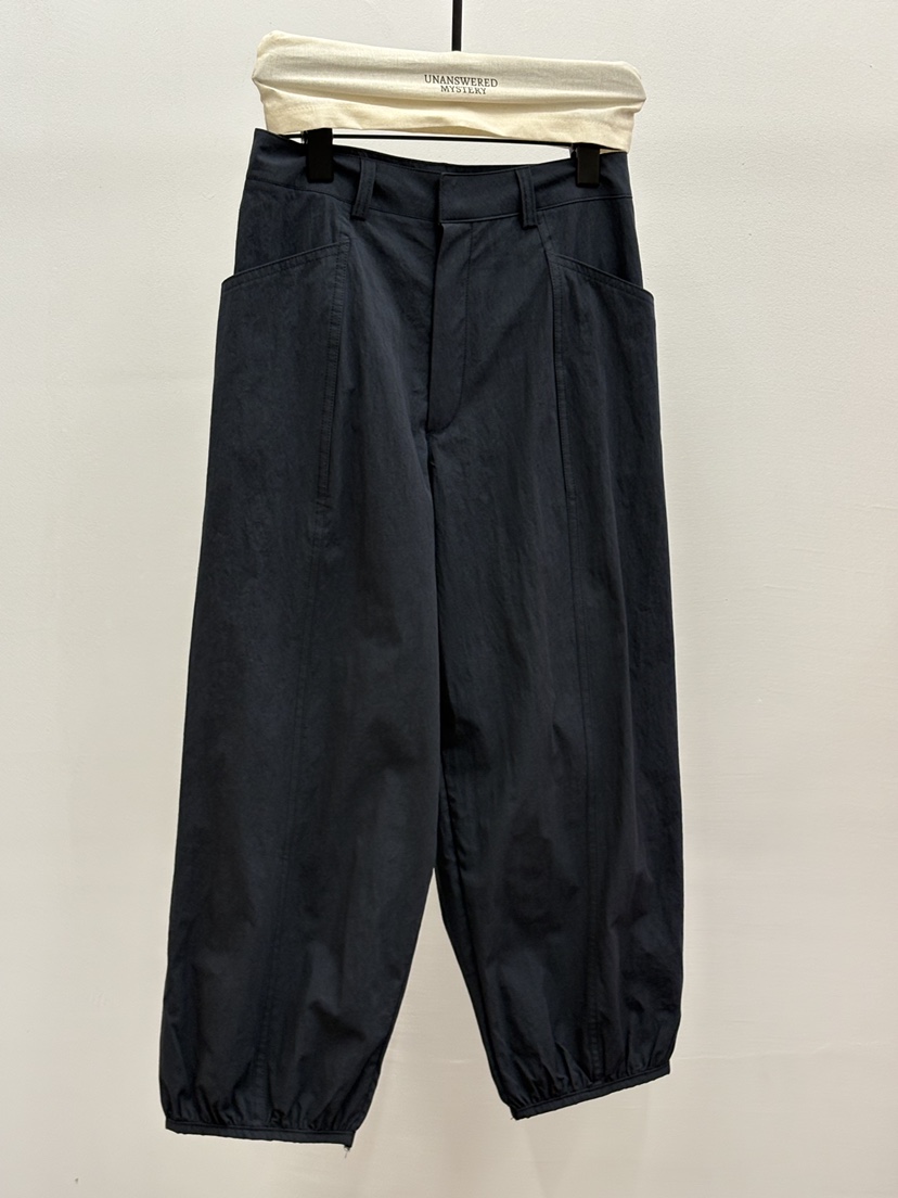 UNANSWERED-MYSTERY/FIFO韓國直郵女士新款熱賣休閑褲褶皺UNANSWERED-MYSTERY/FIFO休閑褲圖色2